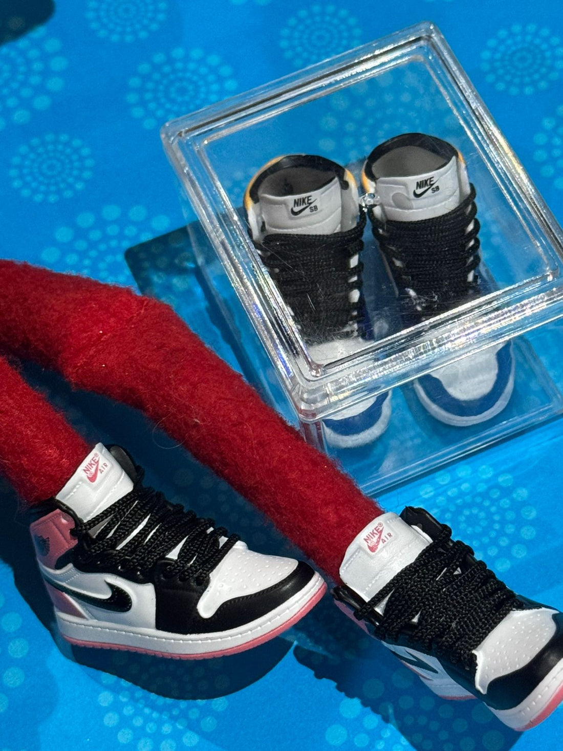 The Elf Hut Travesura Sporty