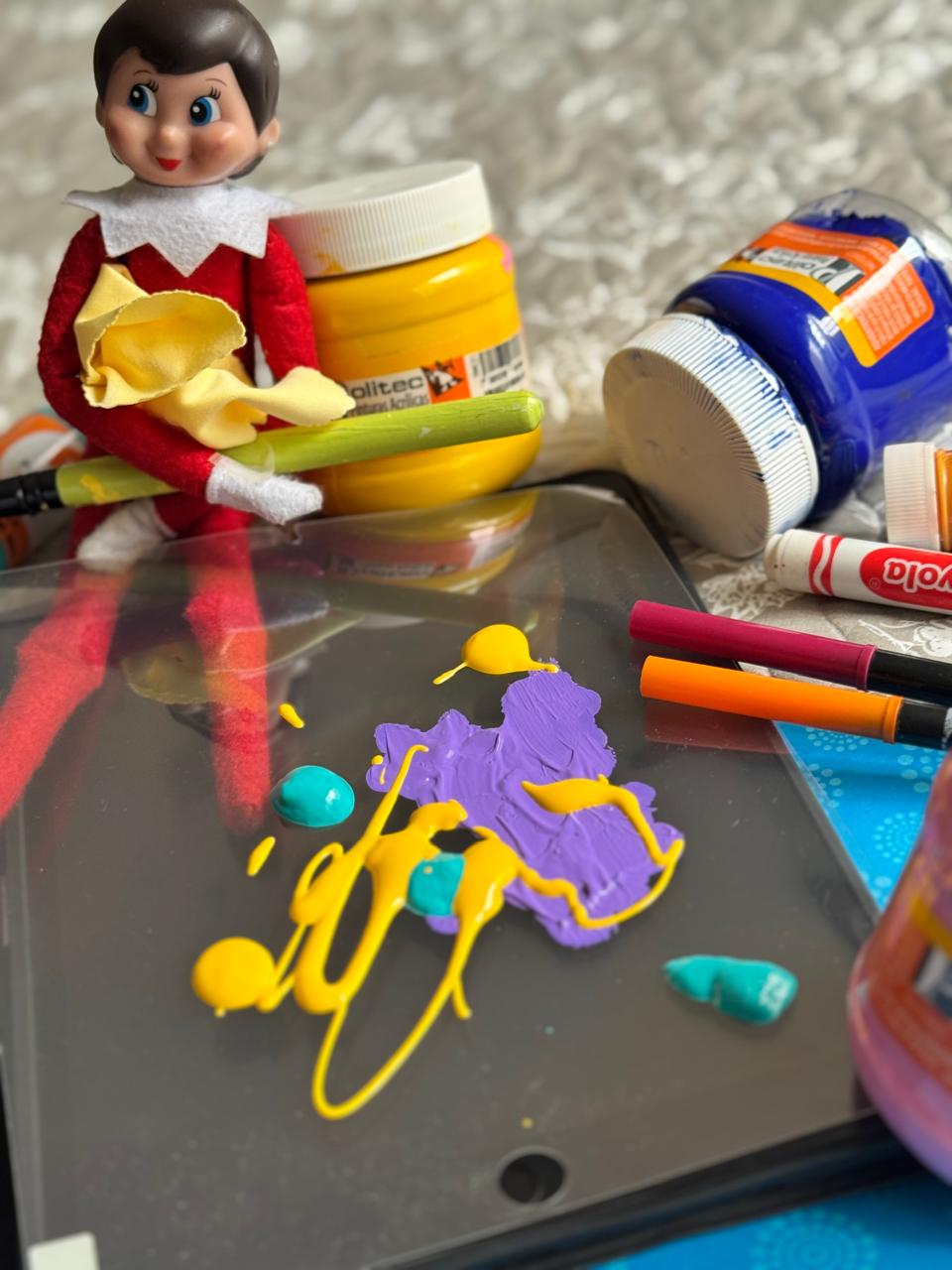 The Elf Hut Travesura Tablet & Mini Pinturas Politec