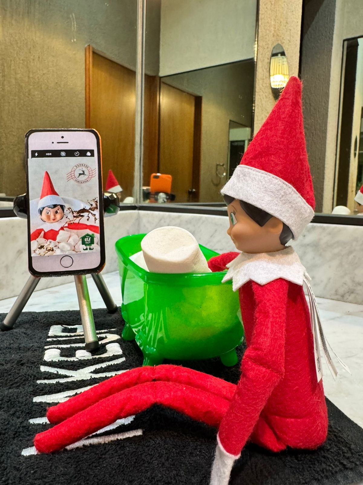 2211 TODAS The Elf Hut Paquete Trouble Bundle 97 TRAVESURAS EDICIÓN LIMITADA