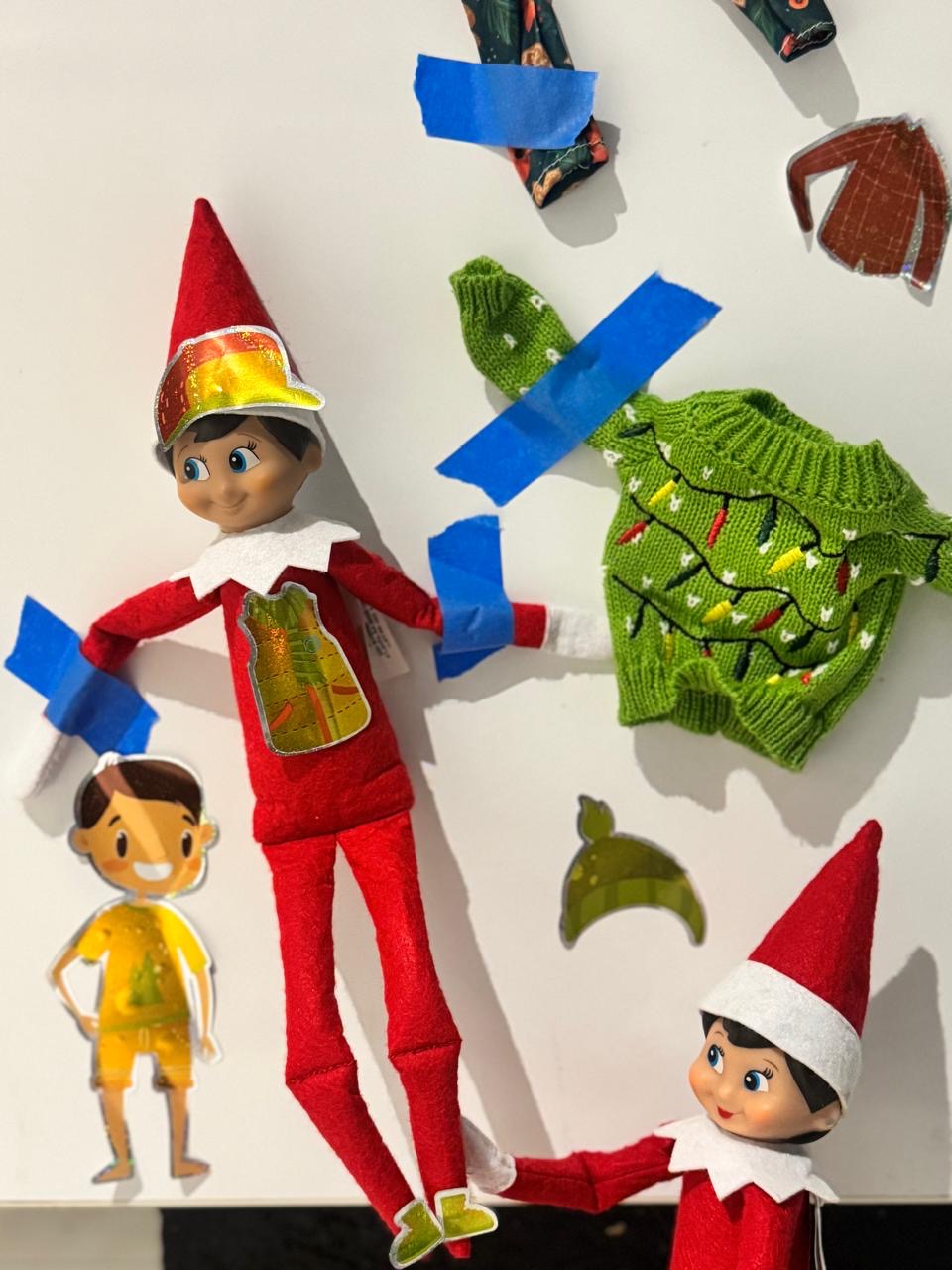 2026 NUEVO The Elf Hut Paquete 24 travesuras + 1 gorrito