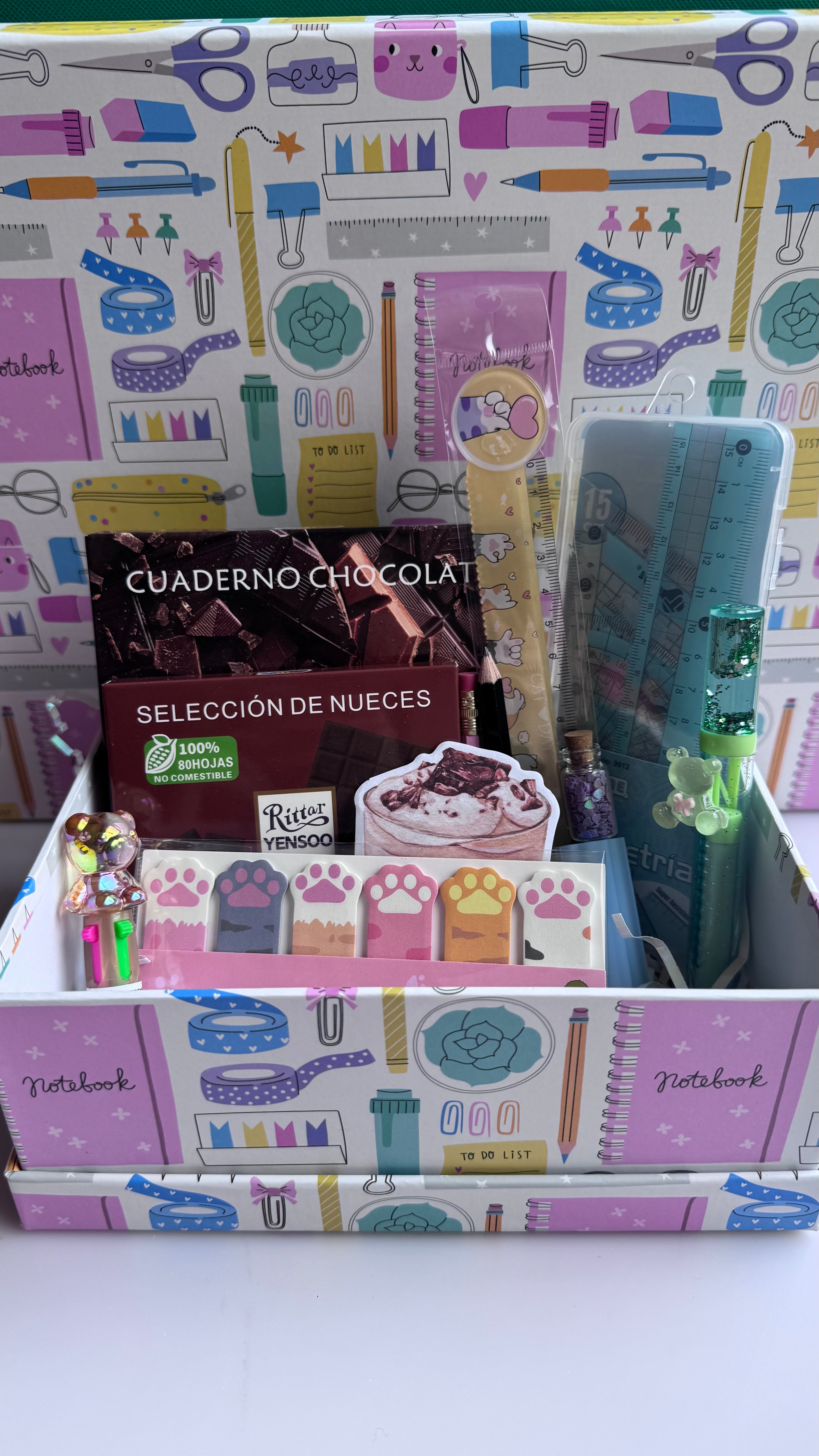 PRETTY NOTES ONE (1) SCOOP CUCHARADA SORPRESA
