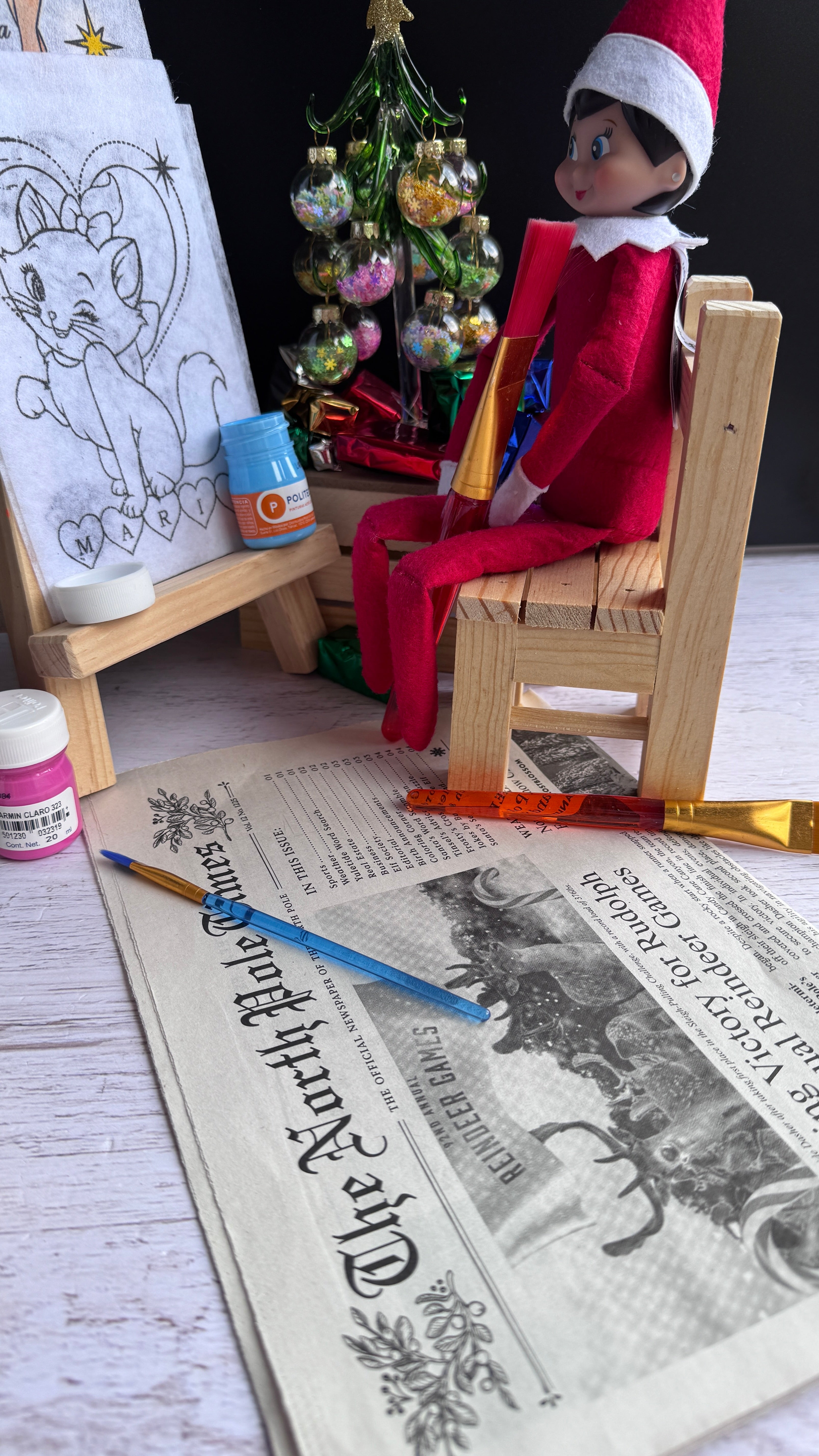 The Elf Hut Travesura Elf-Ross V1