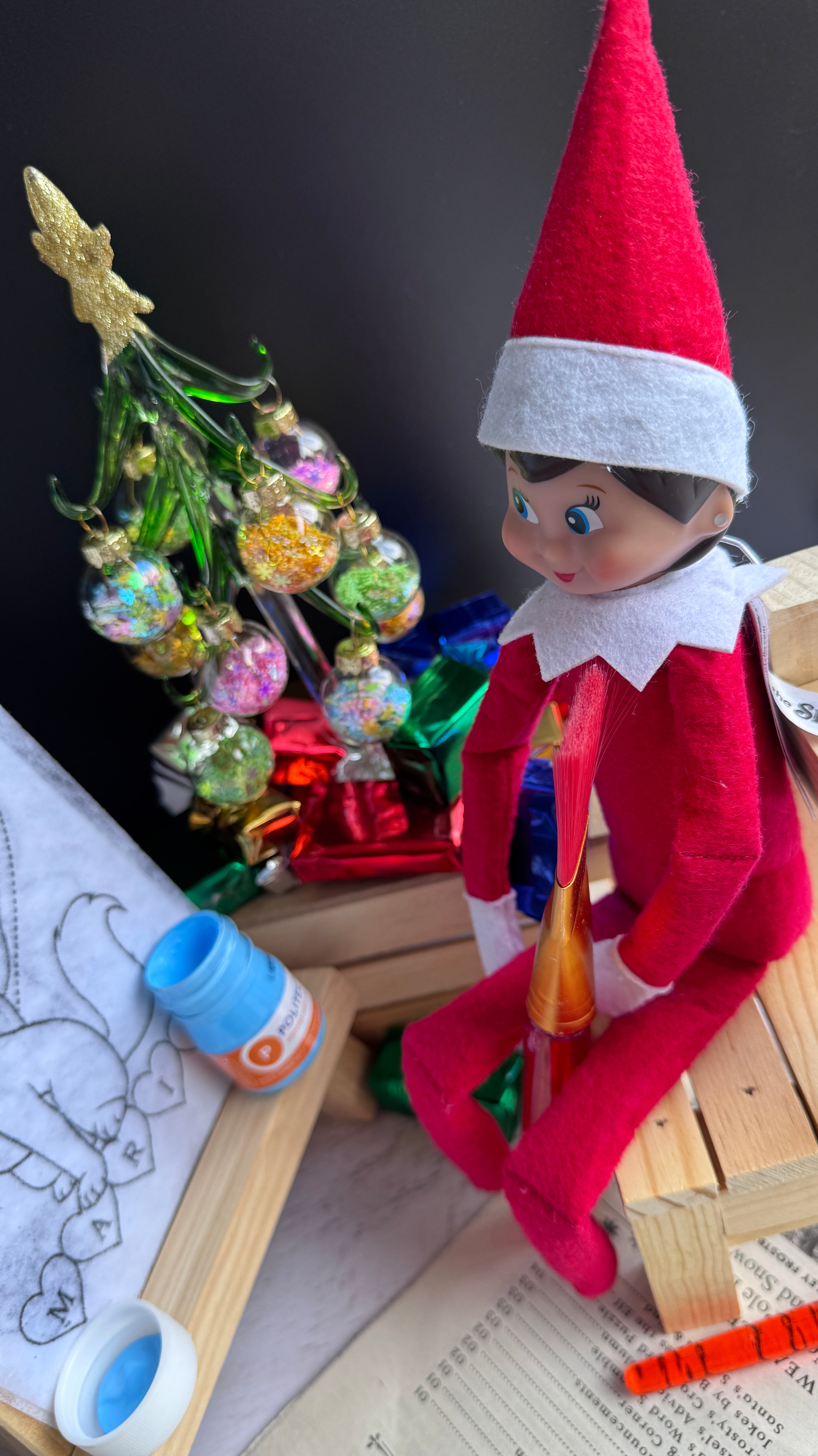 LO NUEVO The Elf Hut Paquete Trouble Bundle 25 TRAVESURAS PLUS