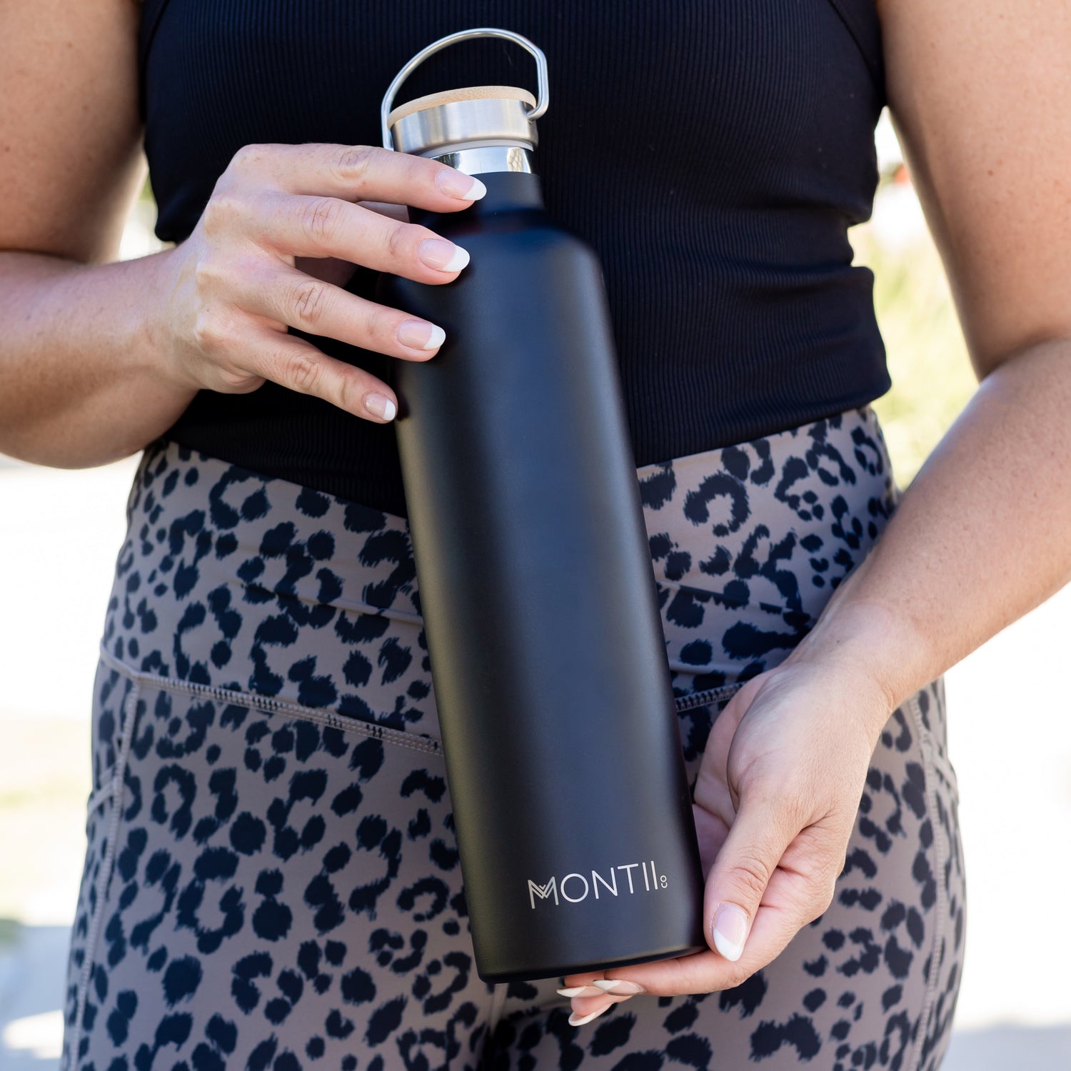 Botella MONTII 1 Litro Acero Inoxidable Negro
