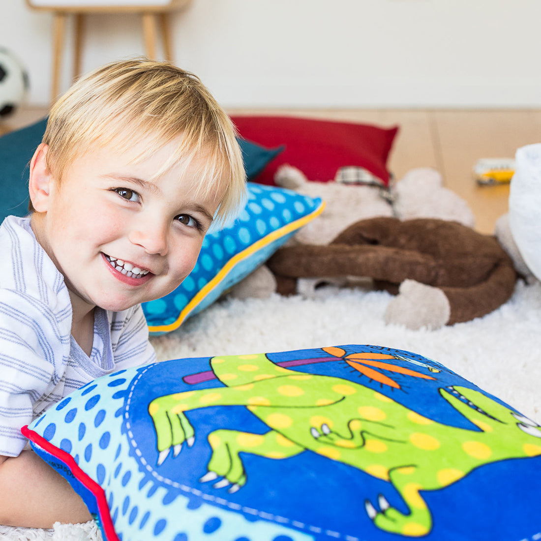 Cojín Tyrrel Katz Dinosaurios