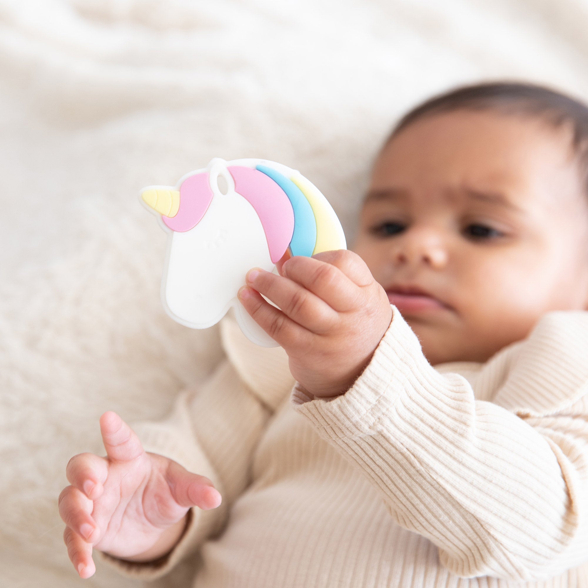 Mordedera de silicon: UNICORNIO