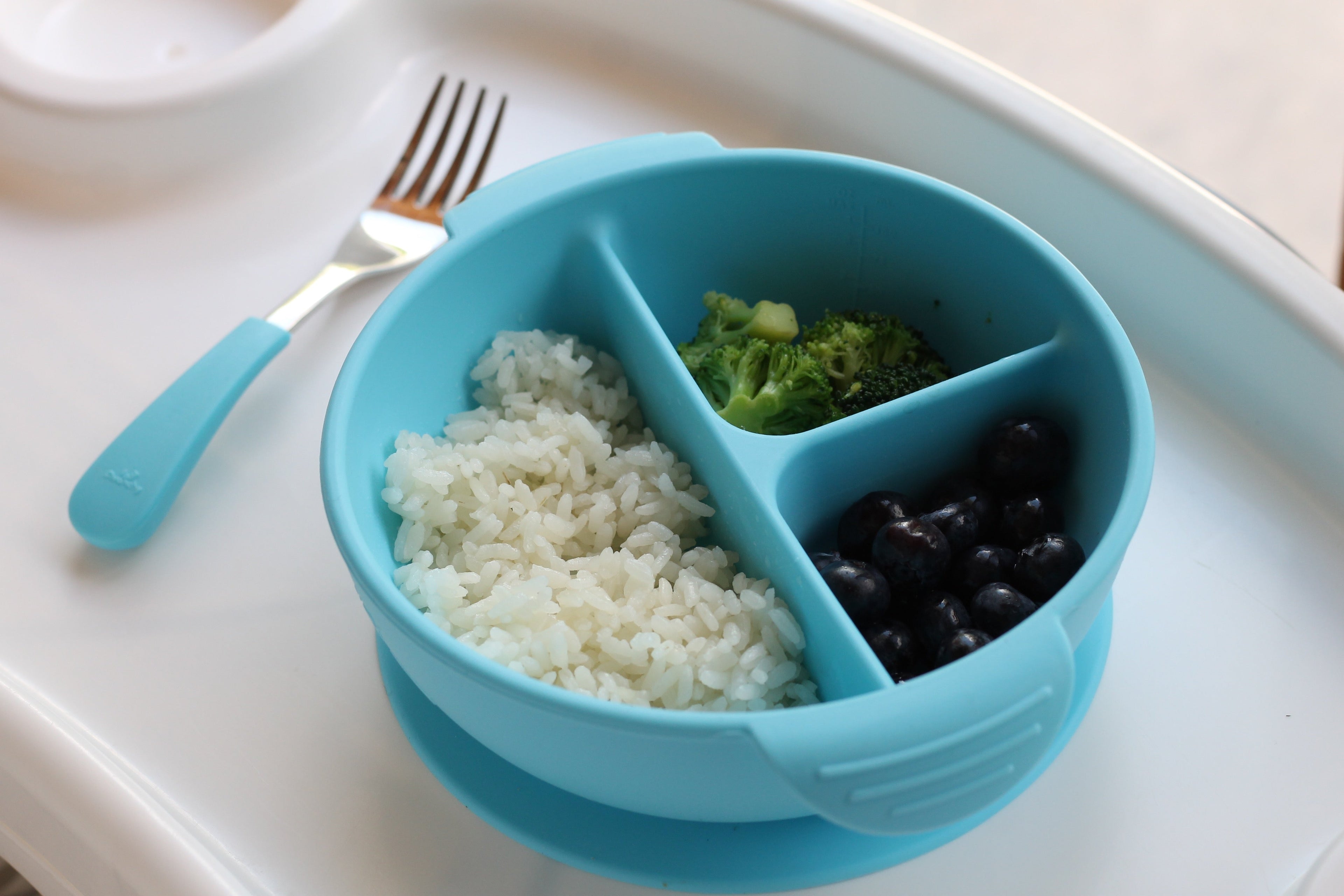 Bowl Avanchy tres divisiones silicon con ventosa adherible a la mesa