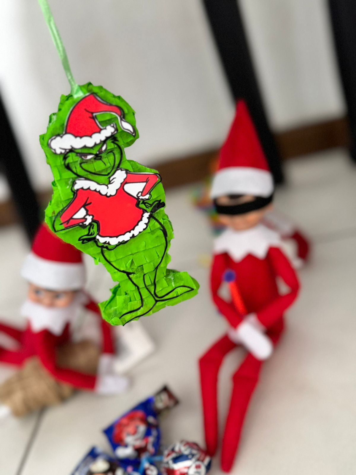 NUEVO The Elf Hut EL GRINCH