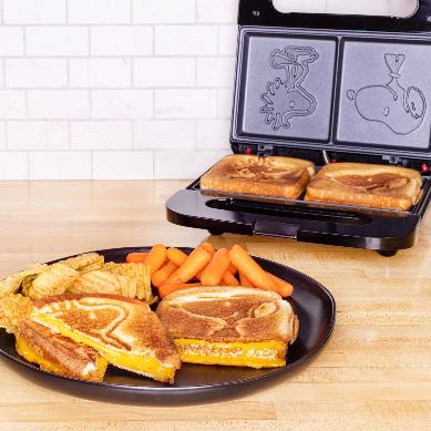 Sandwichera Snoopy Doble