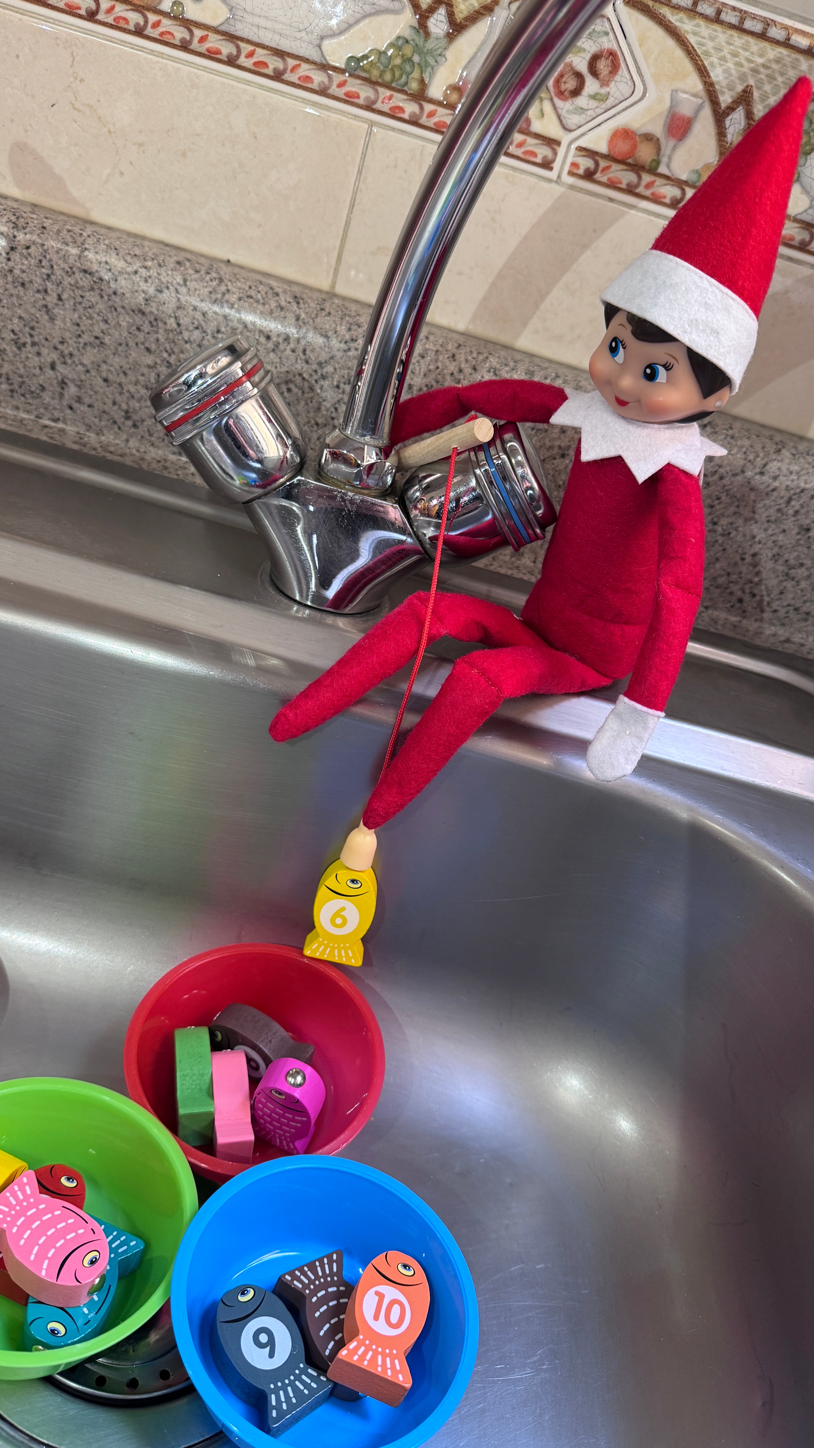 UNA TRAVESURA PARA DOS The Elf Hut Paquete Trouble Bundle 24 + 1 BONUS NUEVO