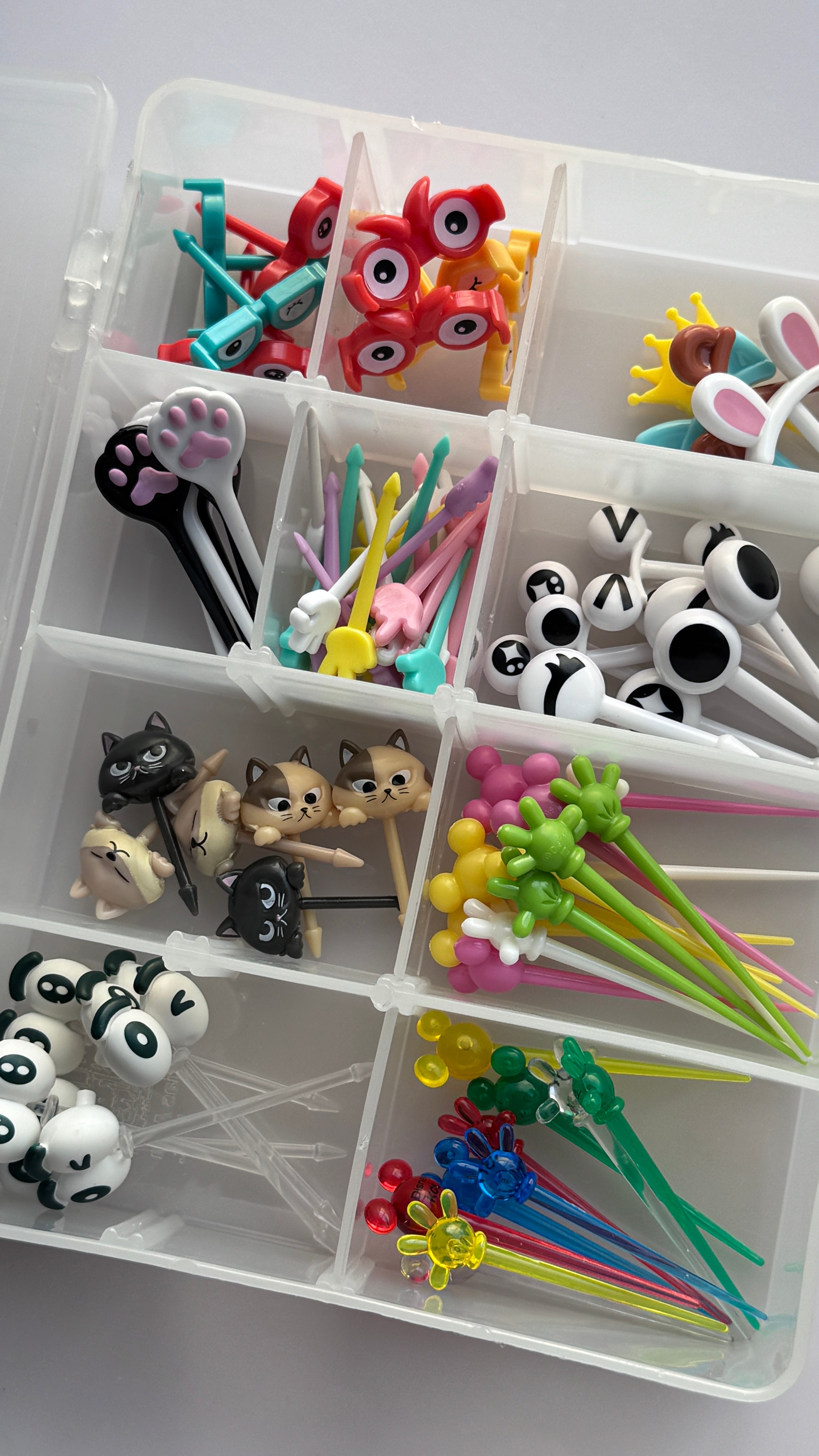 Sneaky Box (ojos y manitas) lo + vendido