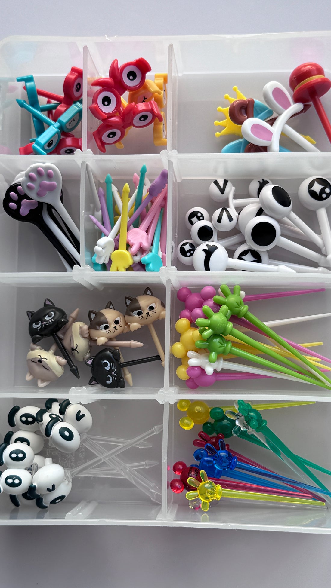 Sneaky Box (ojos y manitas) lo + vendido