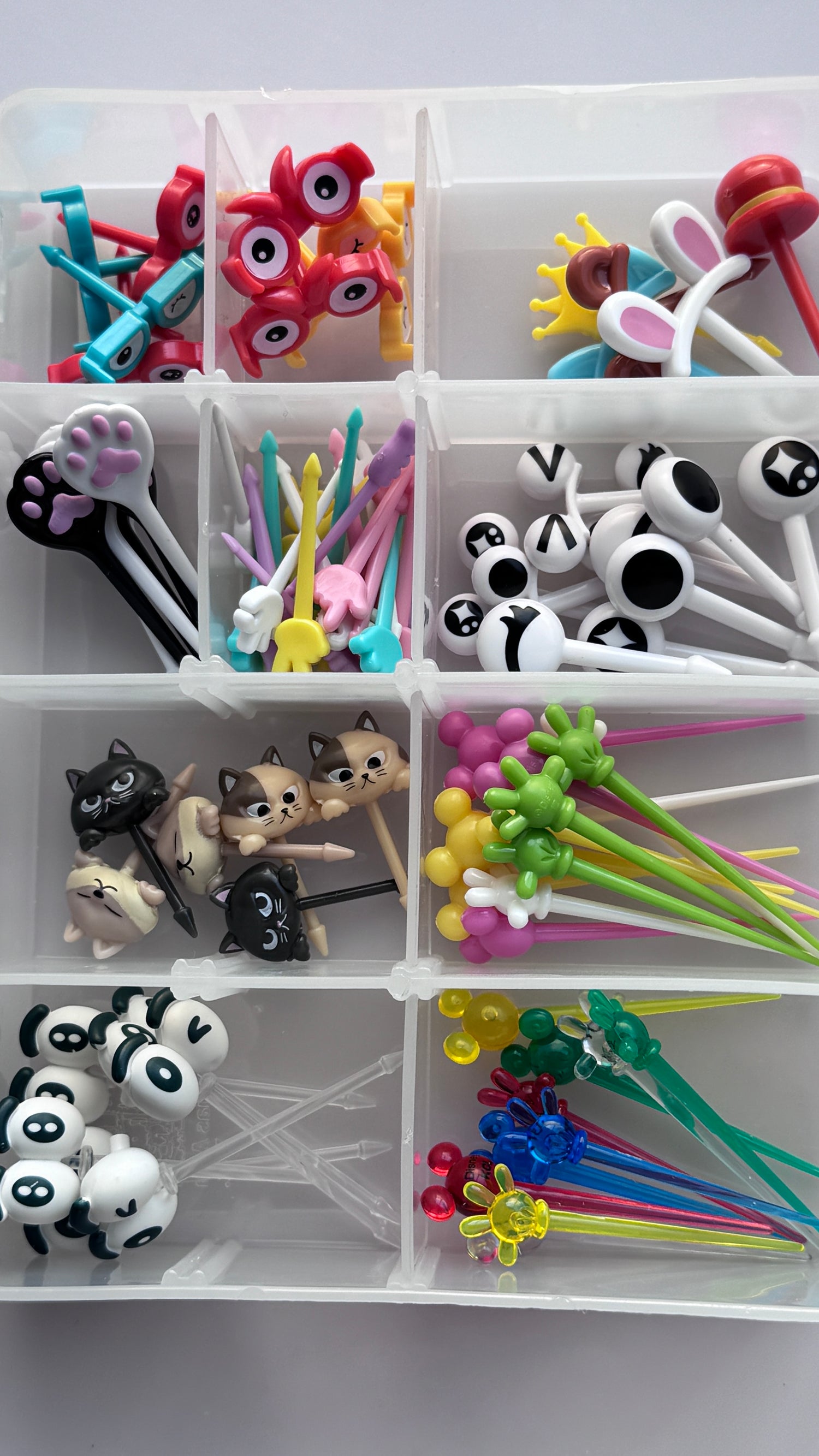 Sneaky Box (ojos y manitas) lo + vendido