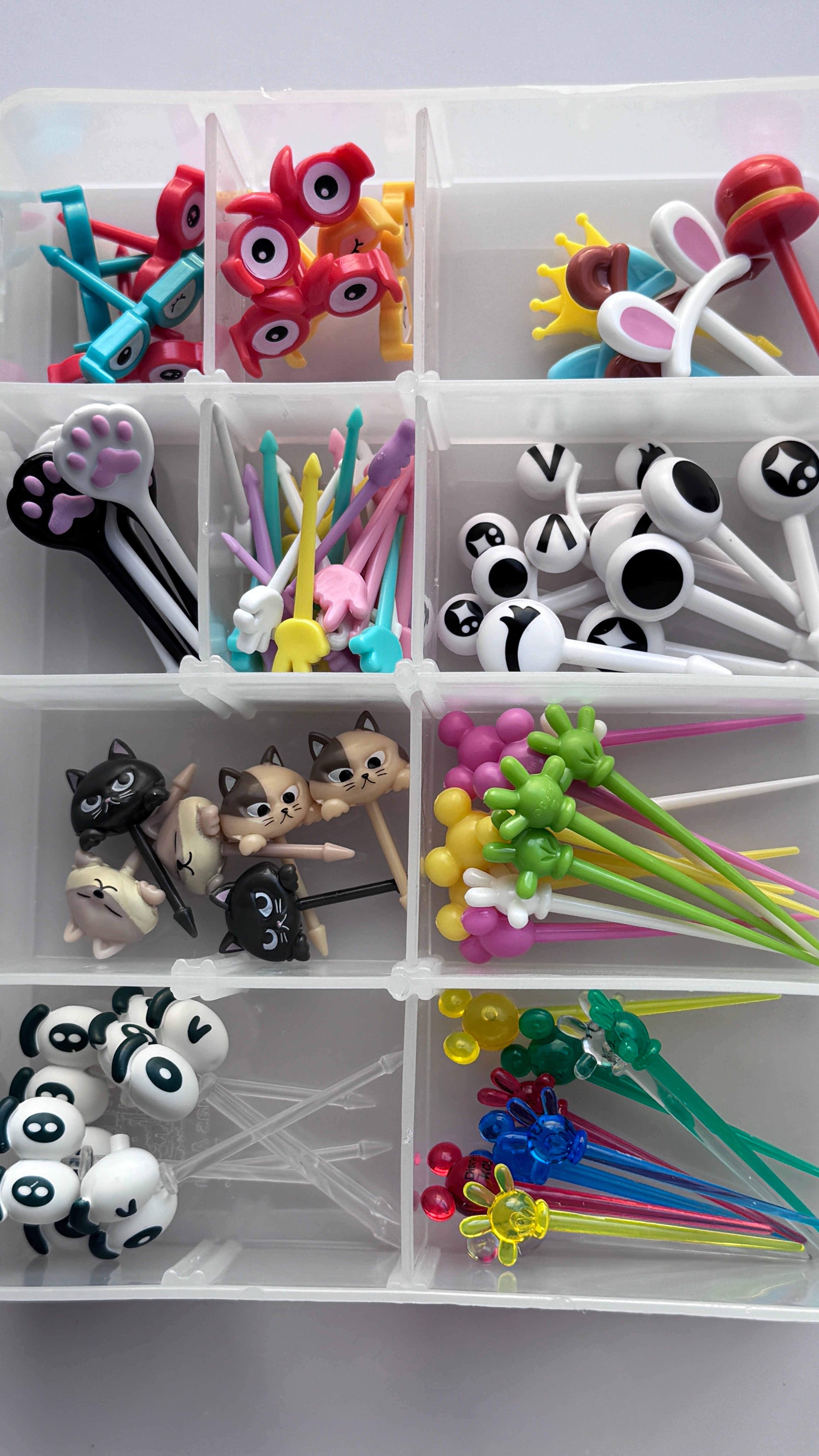 Sneaky Box (ojos y manitas) lo + vendido