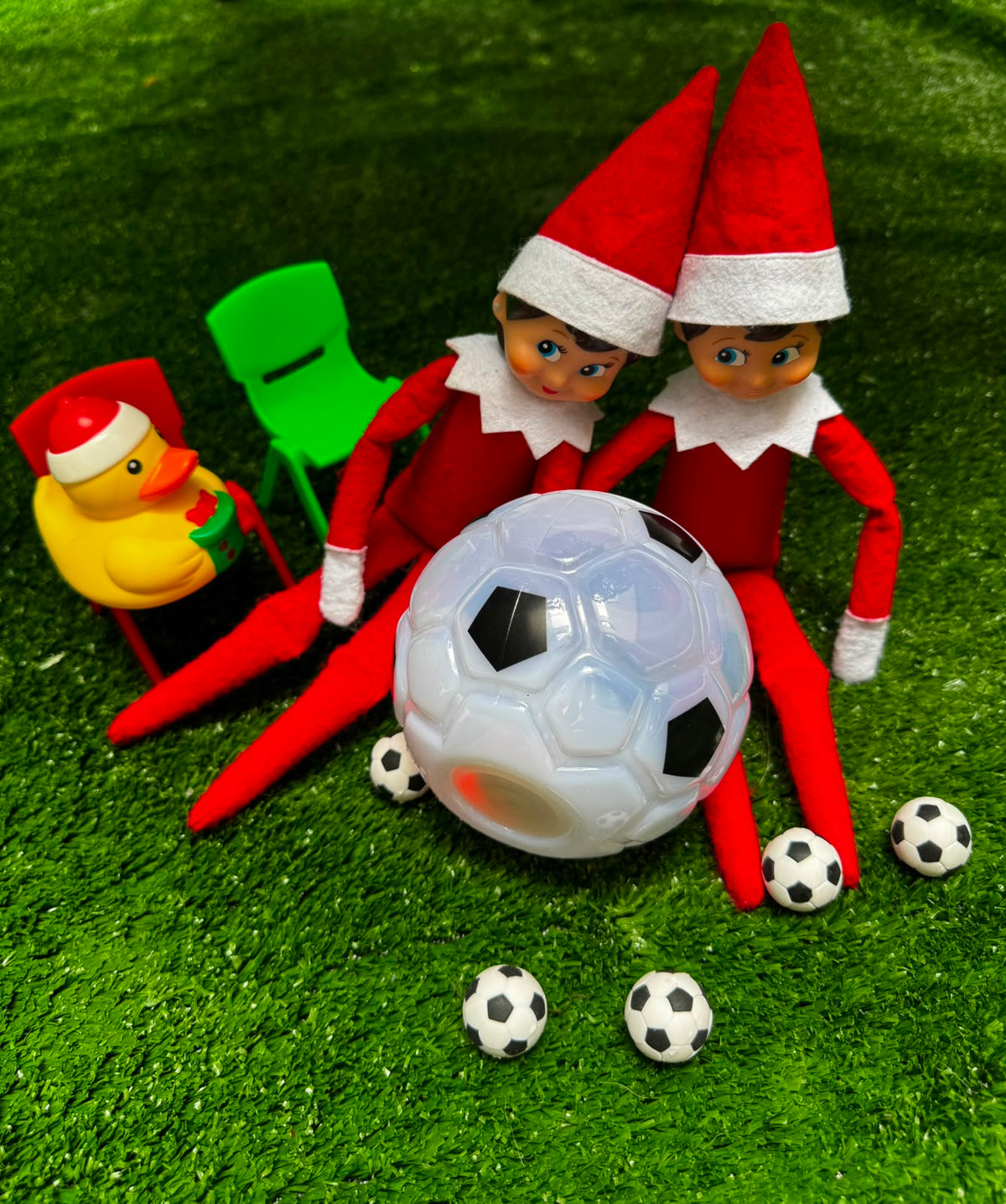 2026 The Elf Hut Paquete 24 travesuras + 1