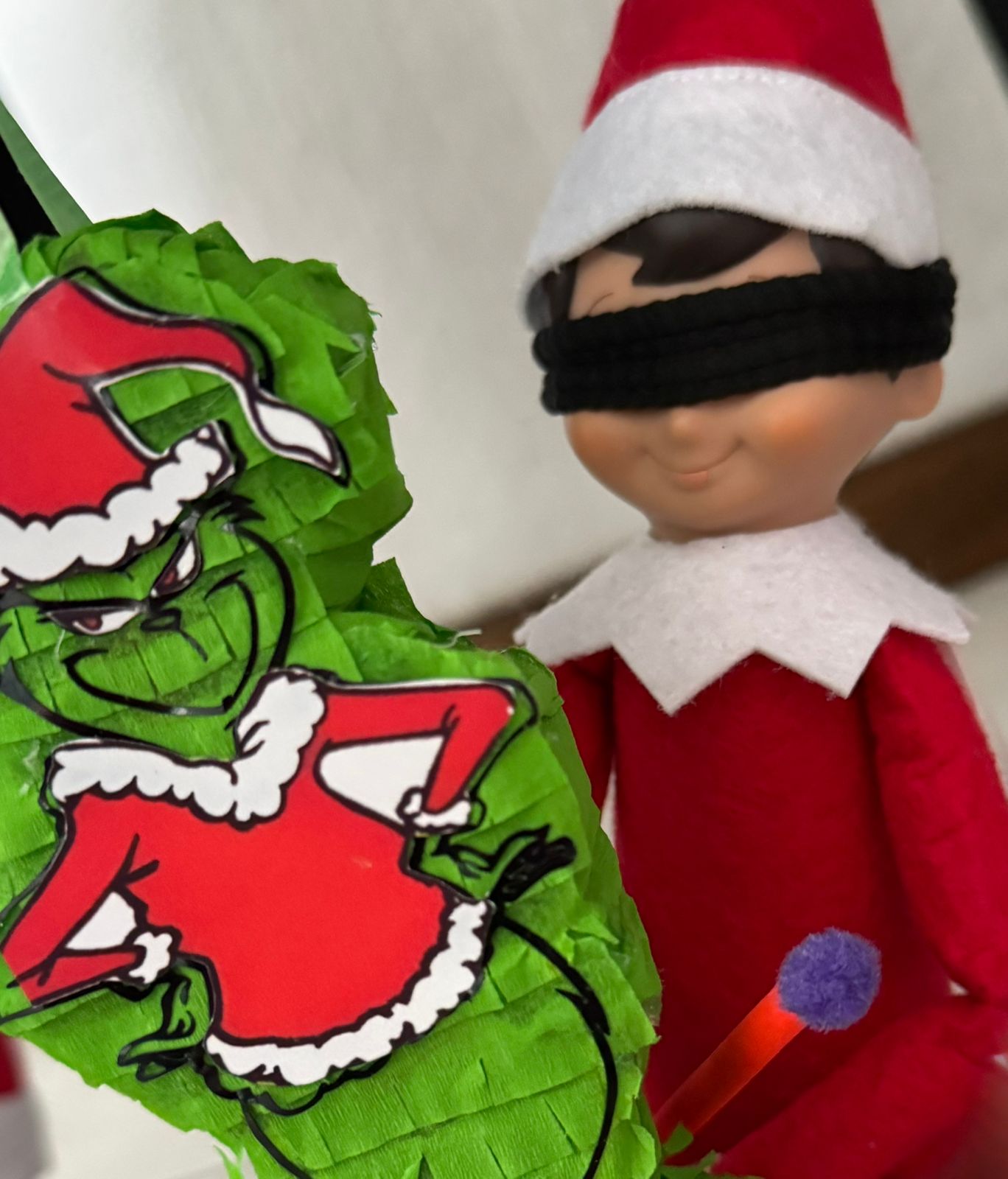 NUEVO The Elf Hut EL GRINCH