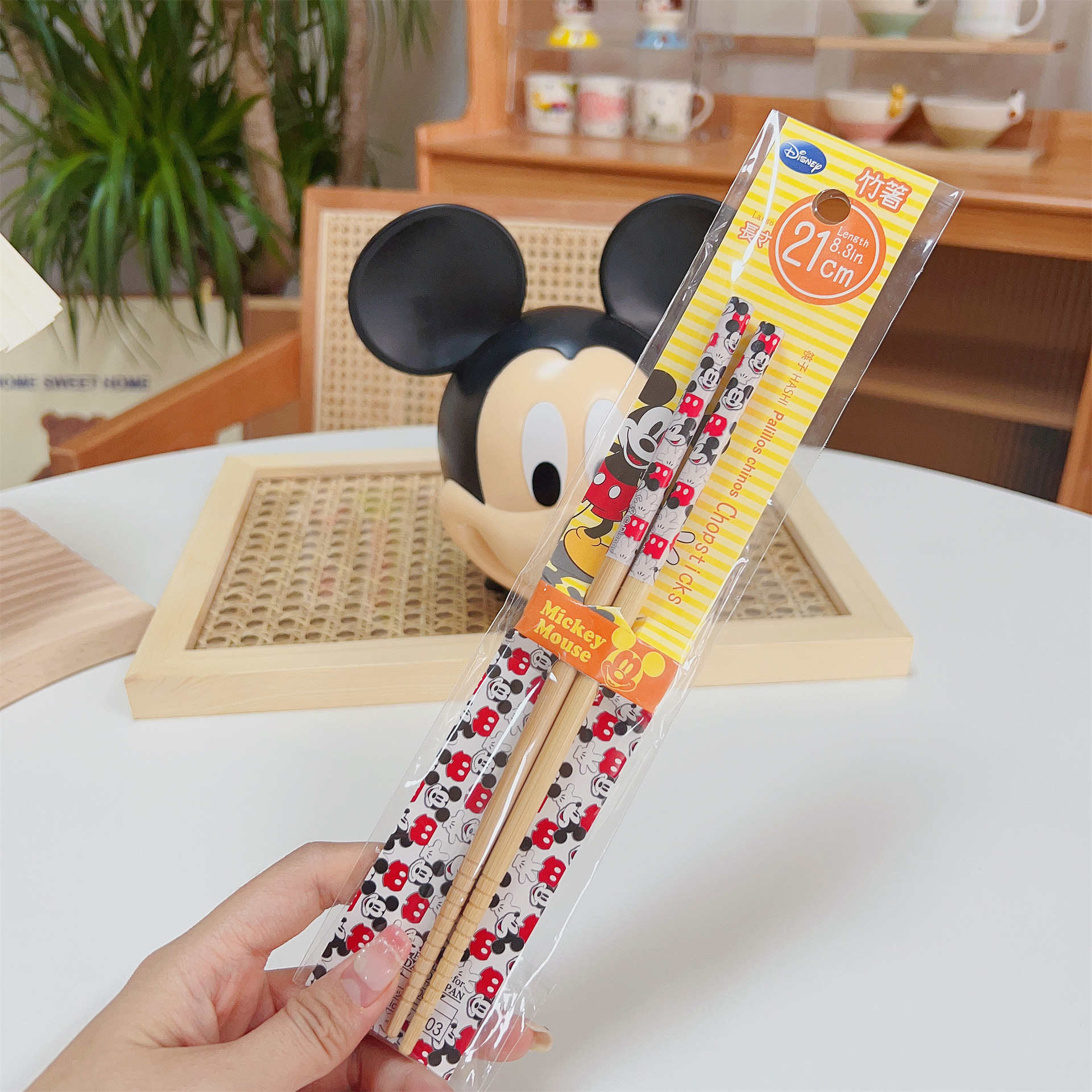 Palillos Chinos - Chopsticks Mickey Mouse Shorts 21 cm